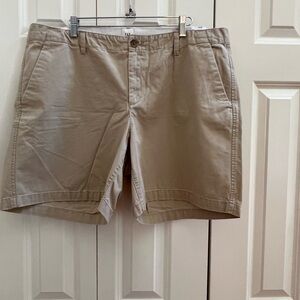 GAP Tan Flat Front Shorts Casual Style - Size 18